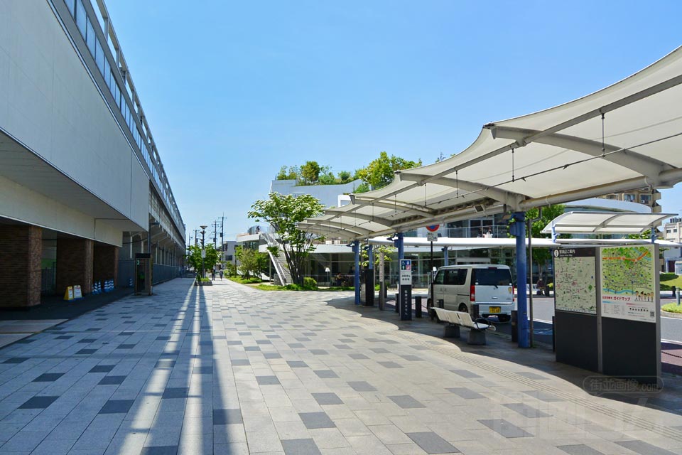 東武太田駅北口前