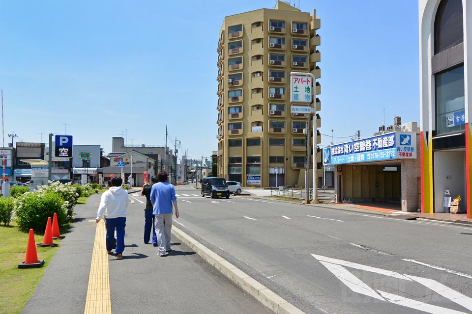 東武太田駅北口前