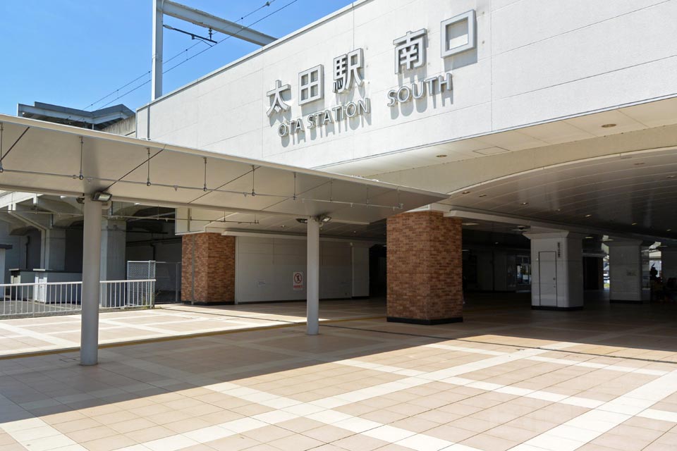 東武太田駅南口