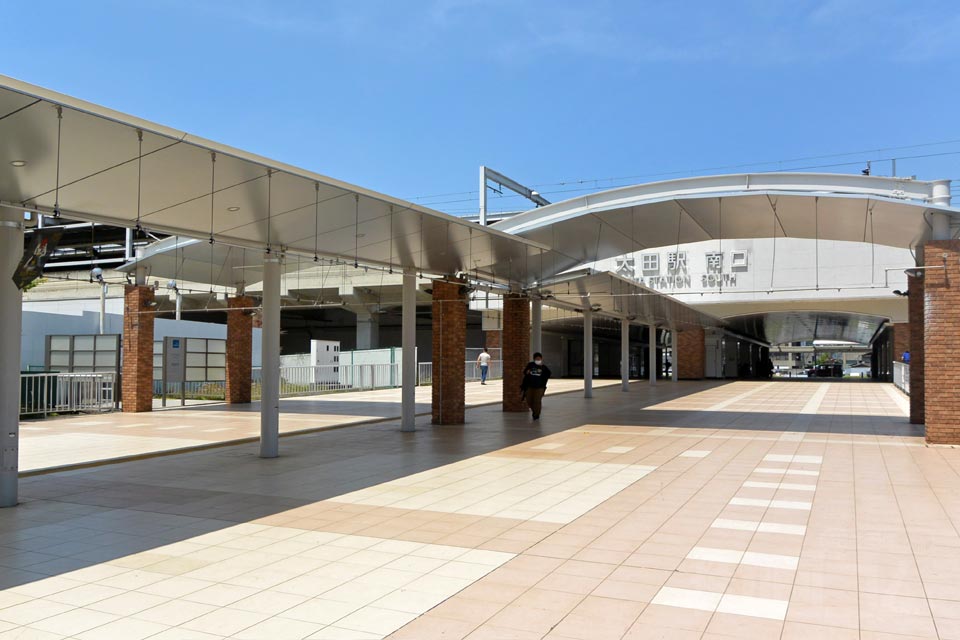 東武太田駅南口