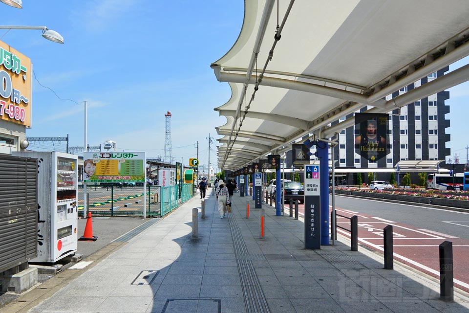 東武太田駅南口前