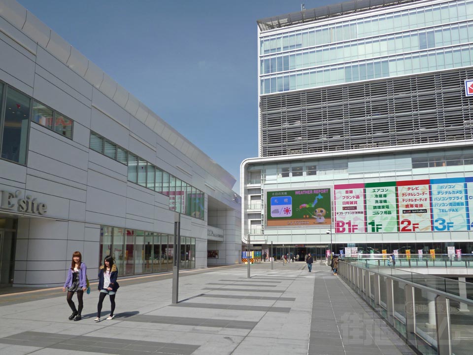 JR高崎駅東口前写真画像