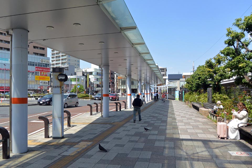 東武朝霞駅南口前
