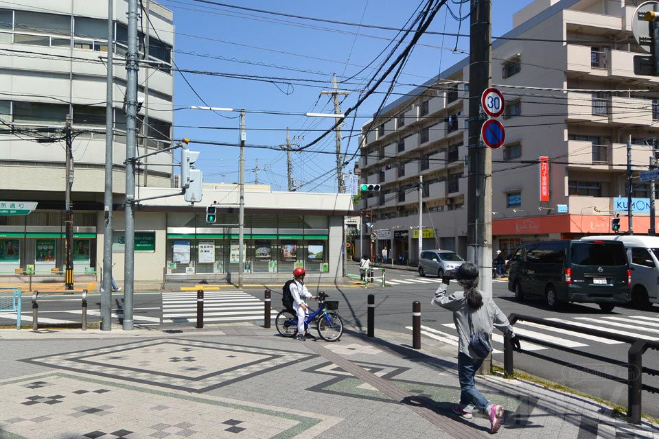 朝霞市役所前交差点