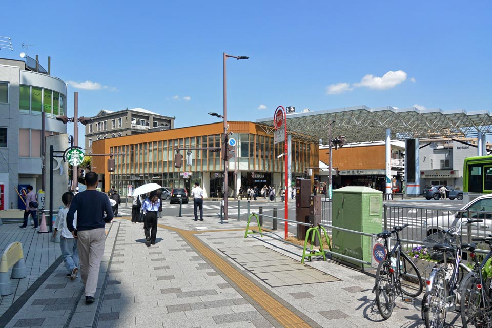 東武朝霞駅南口前