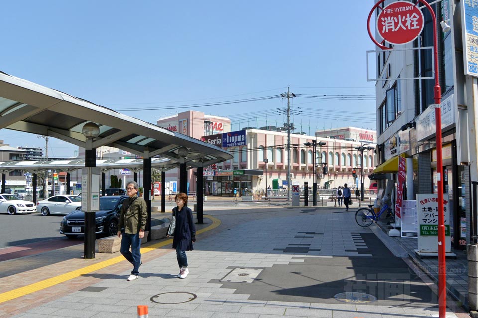 JR蓮田駅東口前