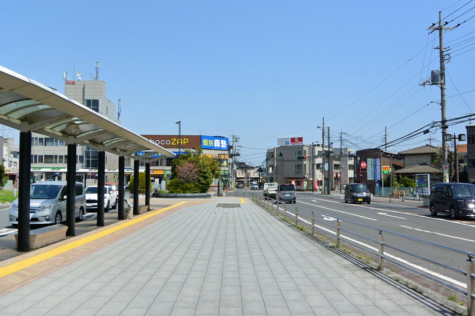 JR蓮田駅東口前