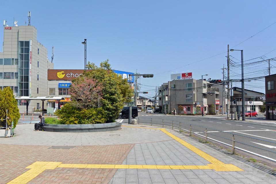 JR蓮田駅東口前