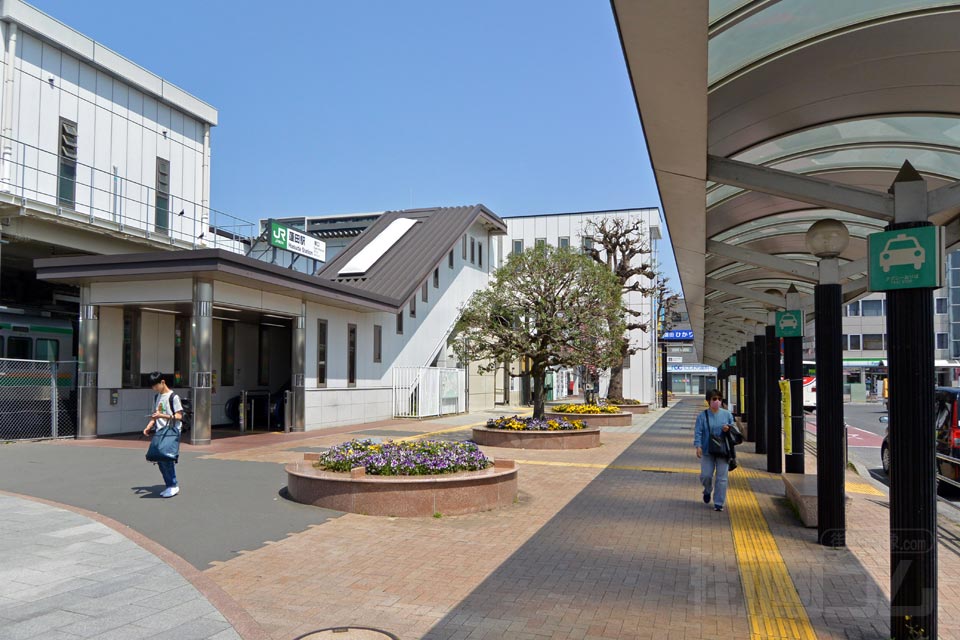 JR蓮田駅東口前