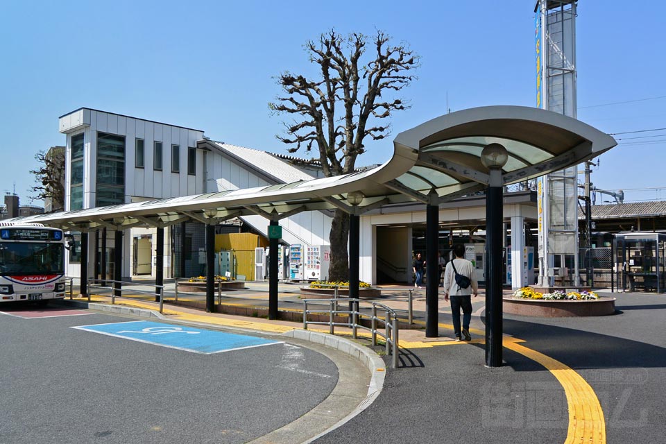 JR蓮田駅東口