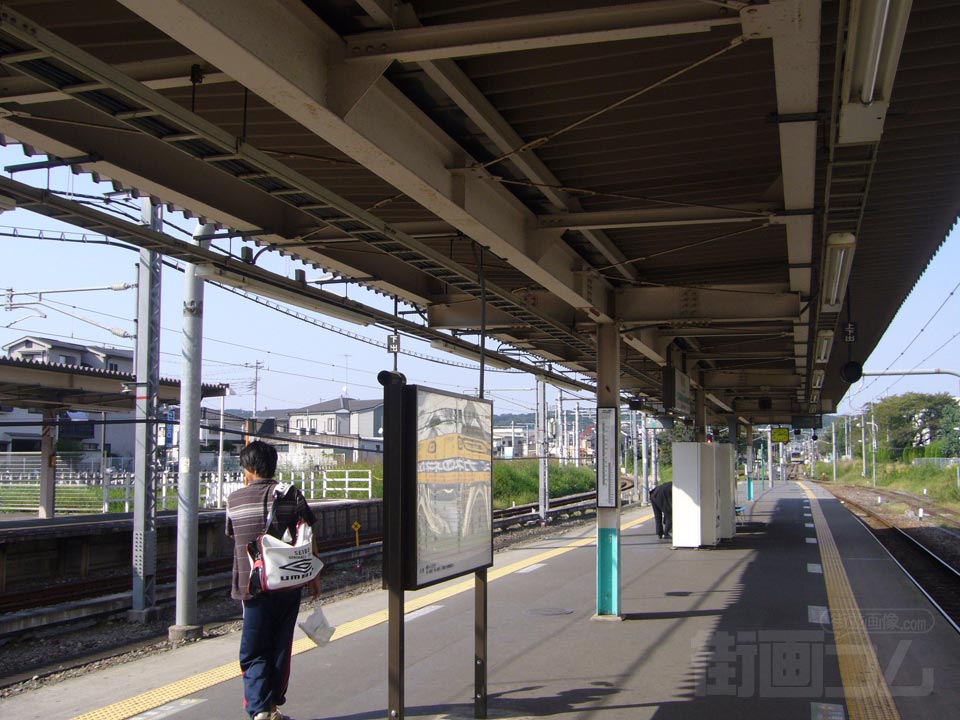 JR東飯能駅ホーム(JR八高線)