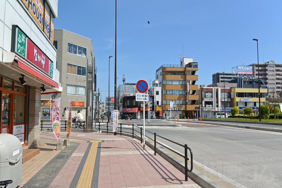 JR東大宮駅西口前