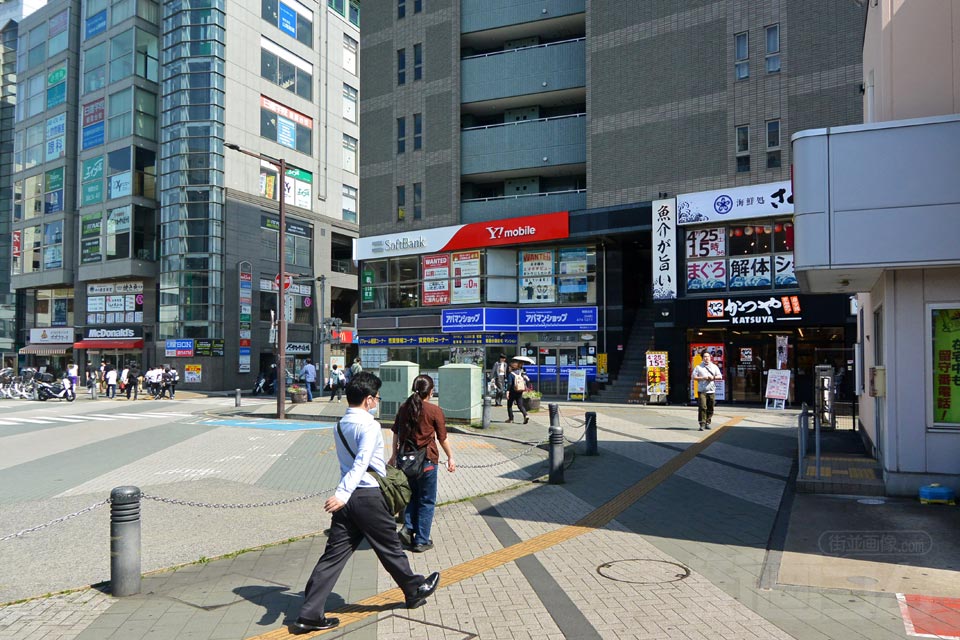 東武朝霞台駅北口前