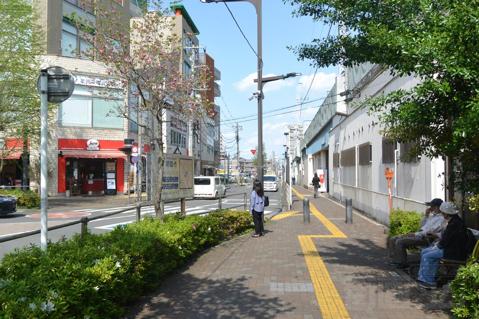 JR北朝霞駅西口前
