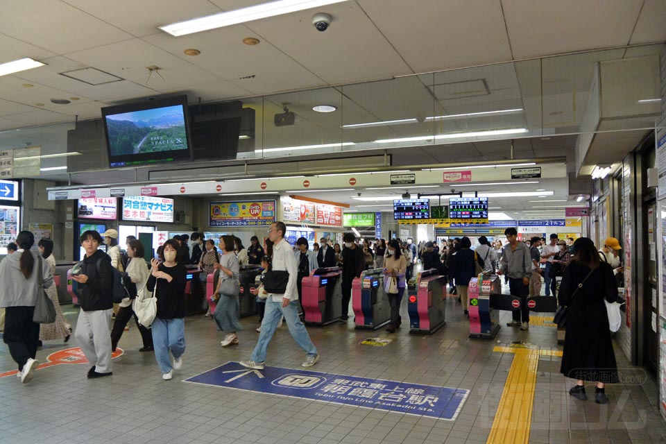 東武朝霞台駅改札口