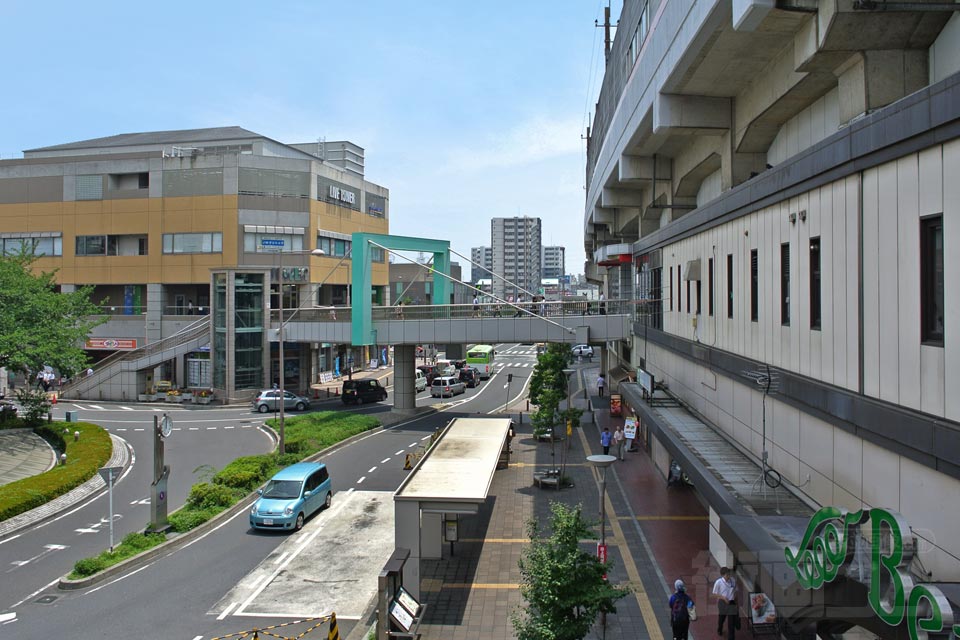 JR武蔵浦和駅から東口方面