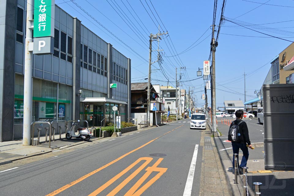 JR白岡駅西口前