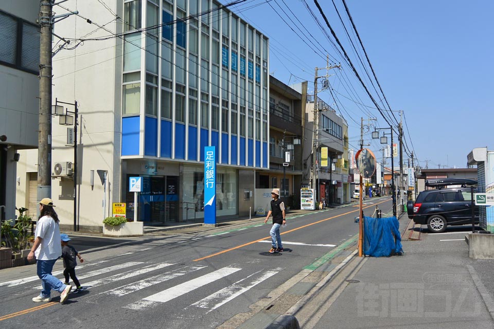 白岡駅西口商店街