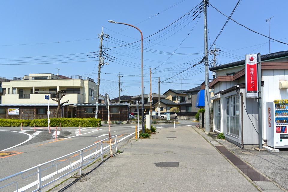 JR白岡駅東口前