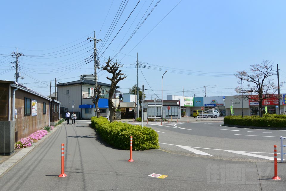 JR白岡駅東口前