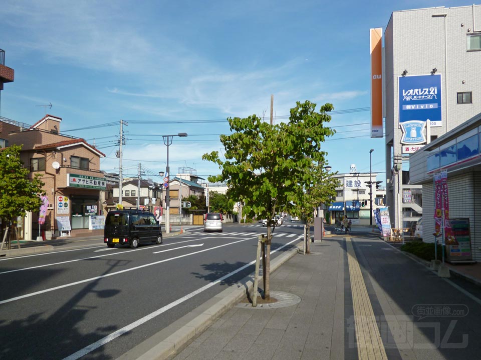 アコス通り商店街(県道４０２号線)