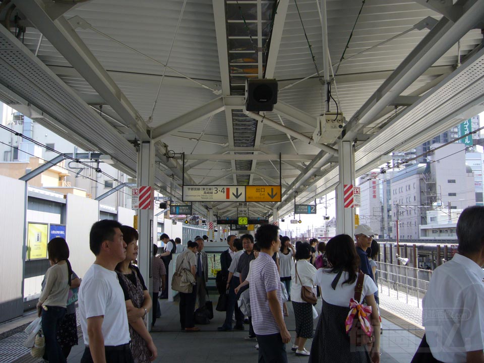 JR浦和駅ホーム(JR京浜東北線)