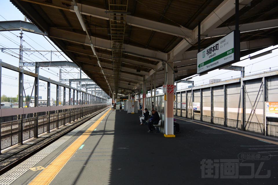 JR与野本町駅ホーム(JR埼京線)
