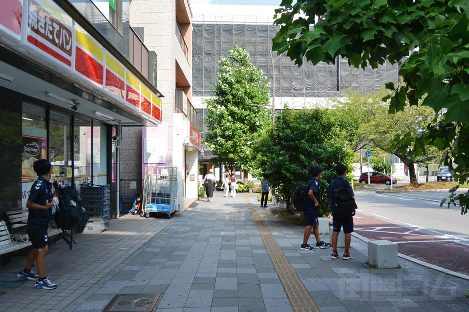 JR我孫子駅北口前