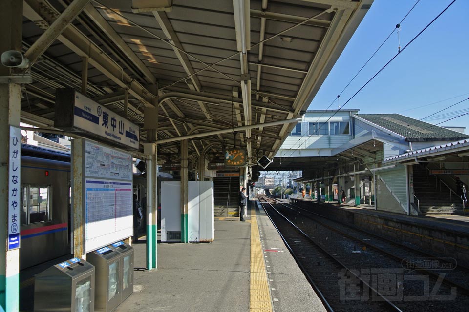京成東中山駅ホーム(JR常磐線)