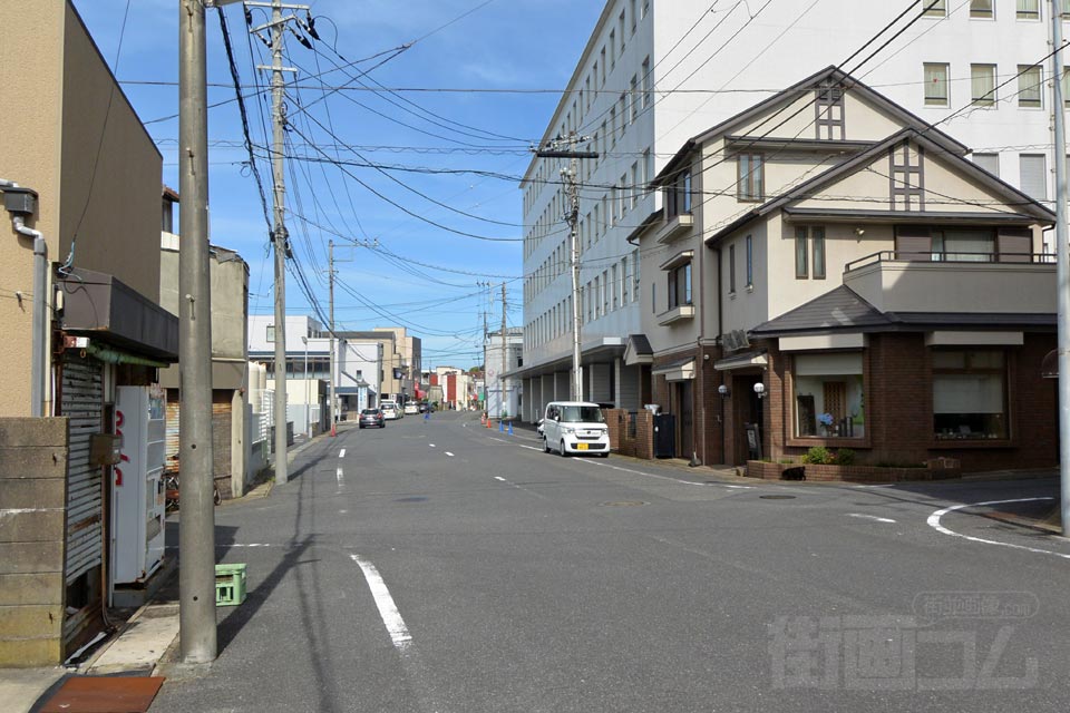 仲通り