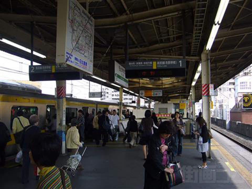 JR本八幡駅ホーム(JR総武線)