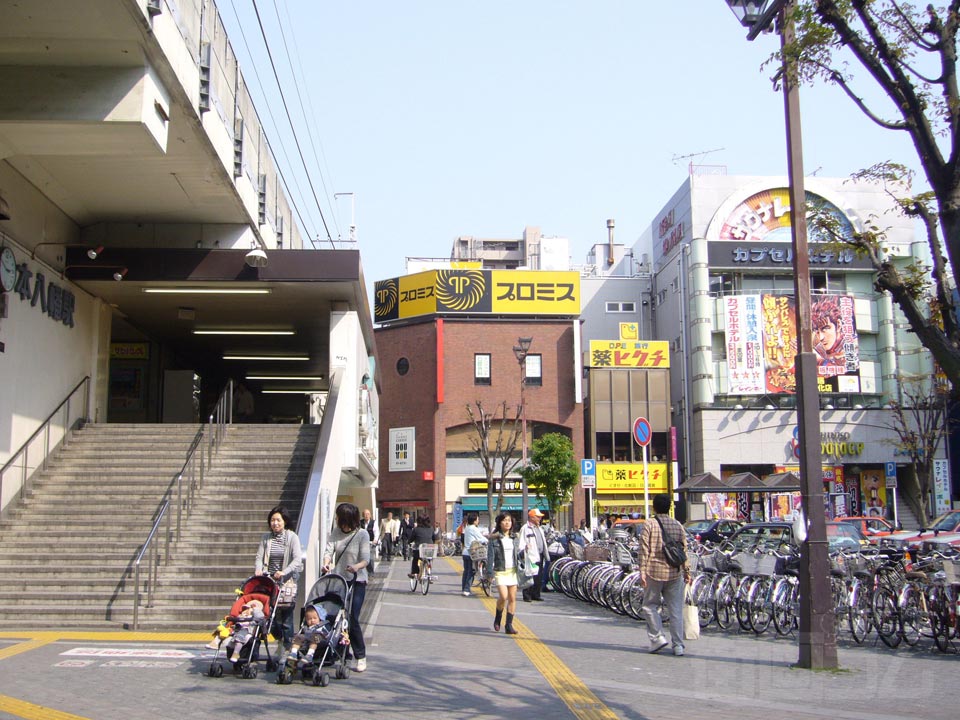 JR本八幡駅南口