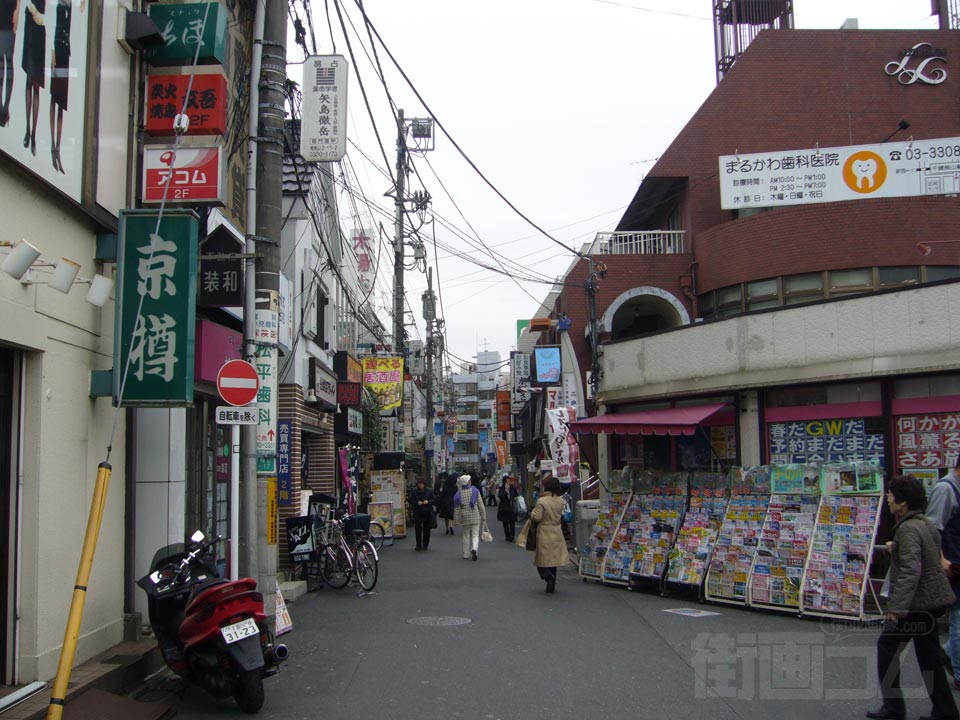京王千歳烏山駅西口南側