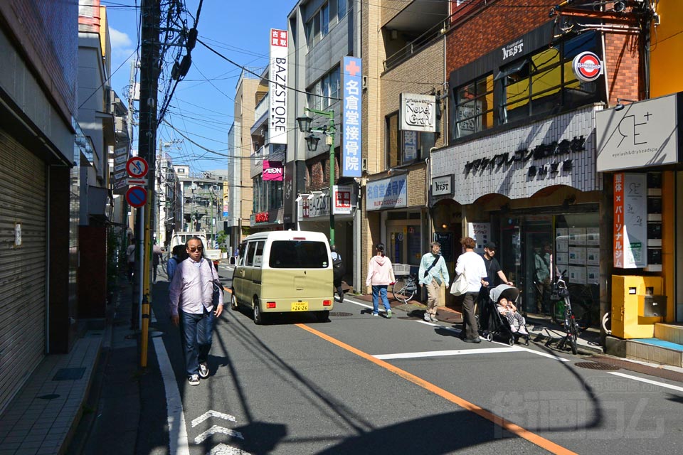 烏山交番横通り