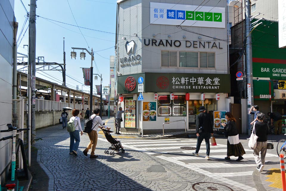 京王千歳烏山駅北口前