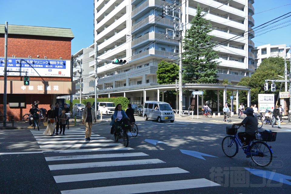 烏山総合支所入口交差点