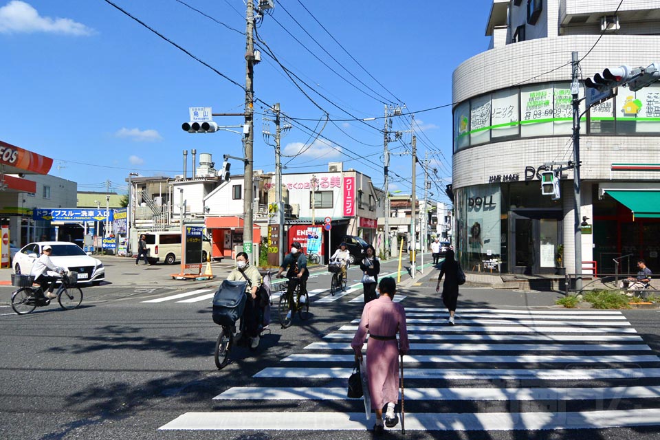 烏山交差点