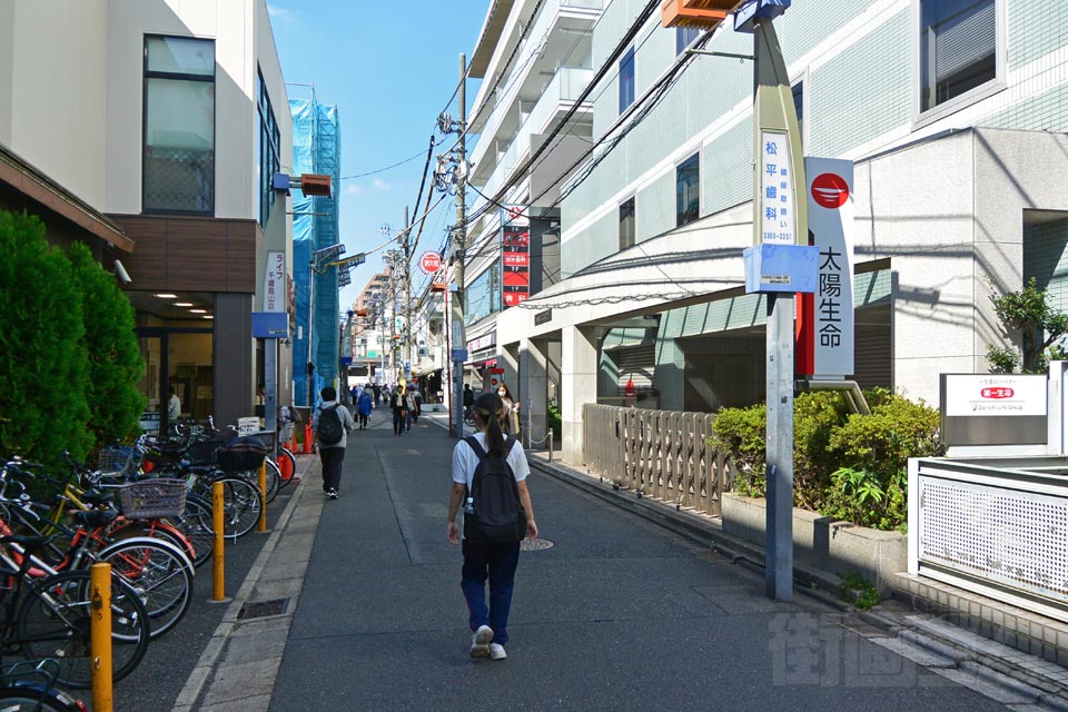 烏山駅南口商店街