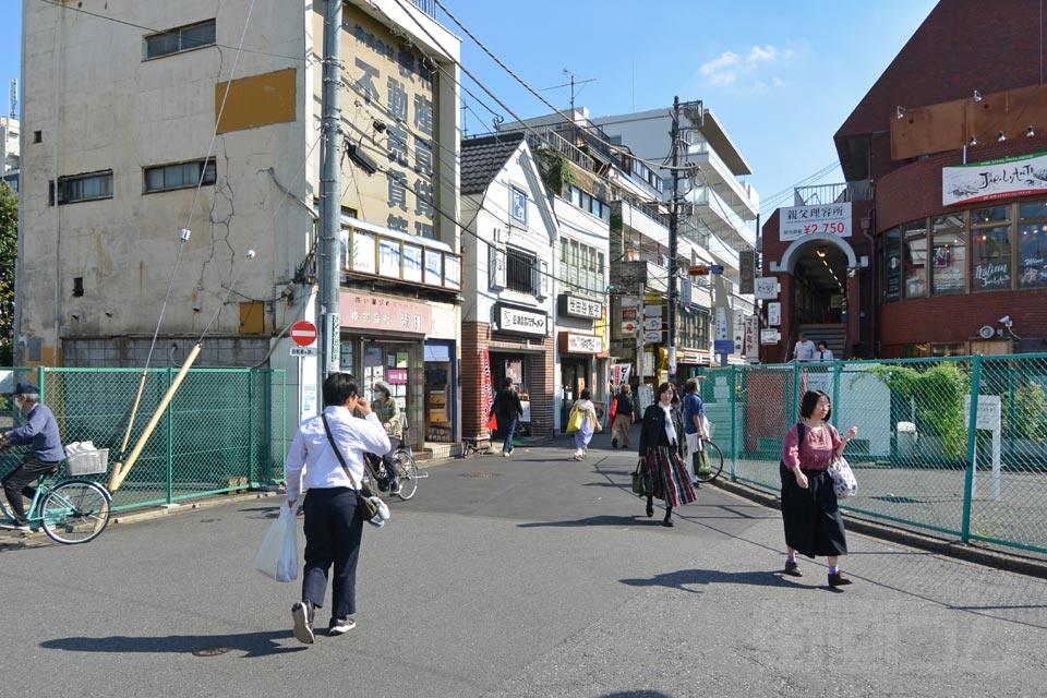 烏山駅南口商店街