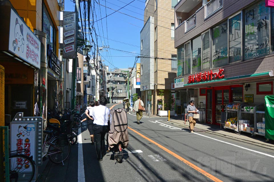 烏山交番横通り