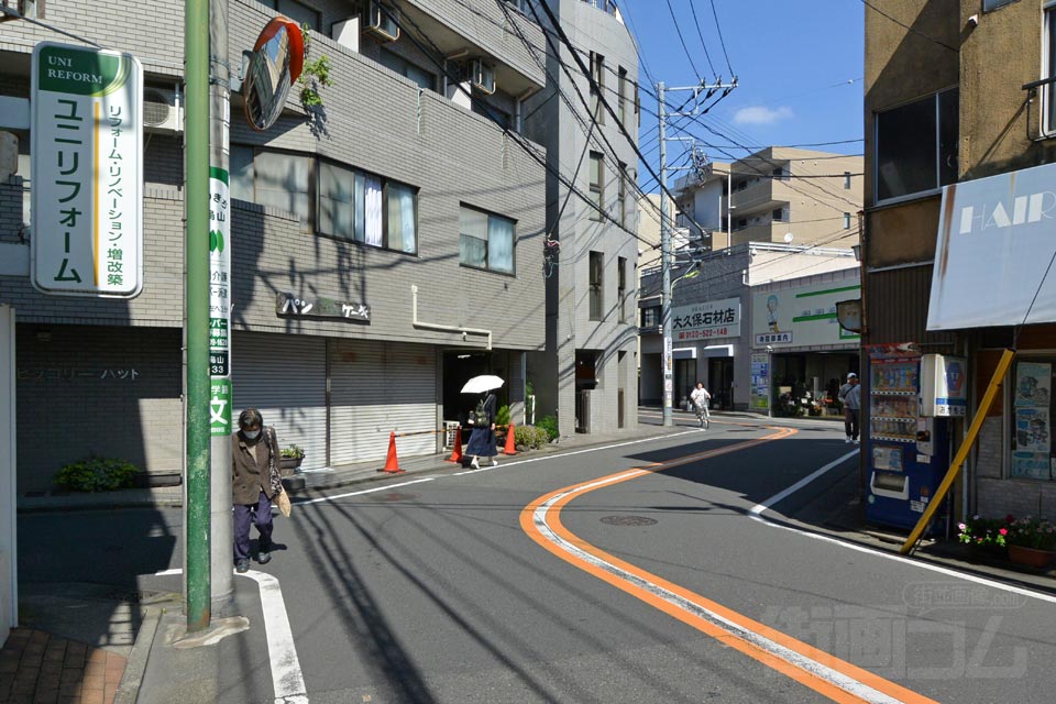 烏山交番横通り