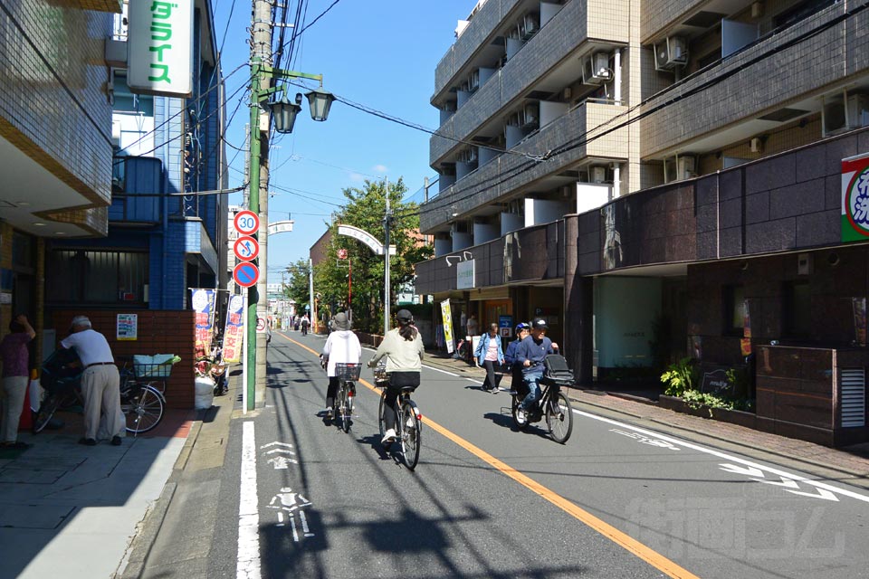 烏山交番横通り