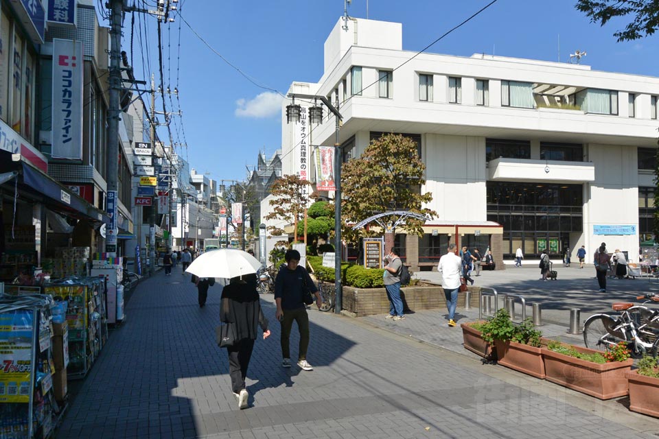えるもーる烏山（烏山駅前通り商店街）