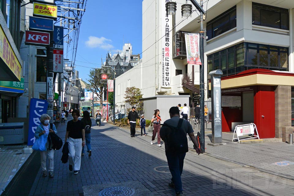 えるもーる烏山（烏山駅前通り商店街）