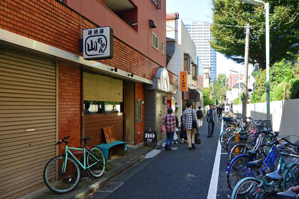 めぇ～る街（南烏山六丁目商店街）