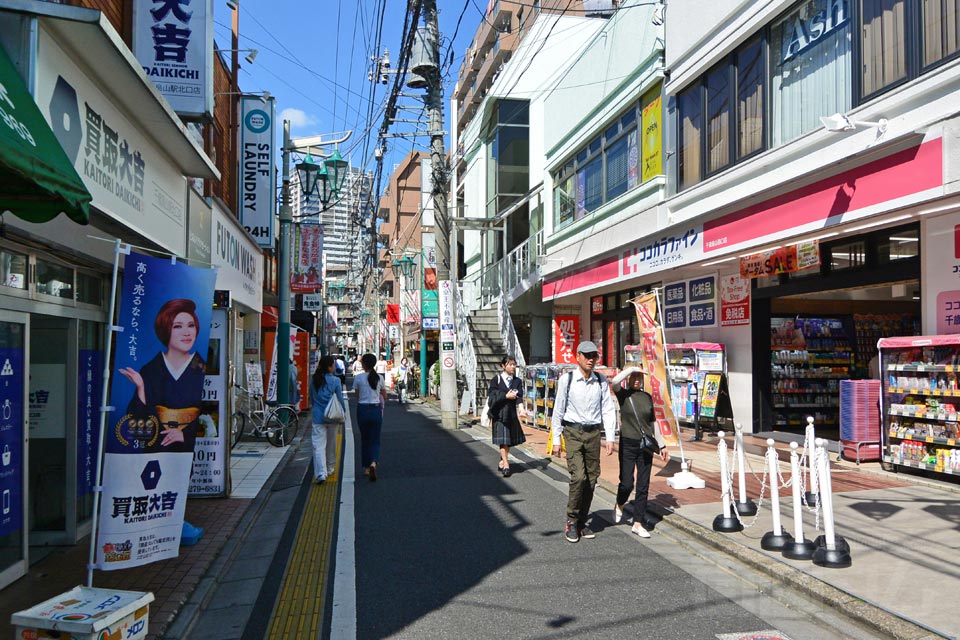 6番街商店街