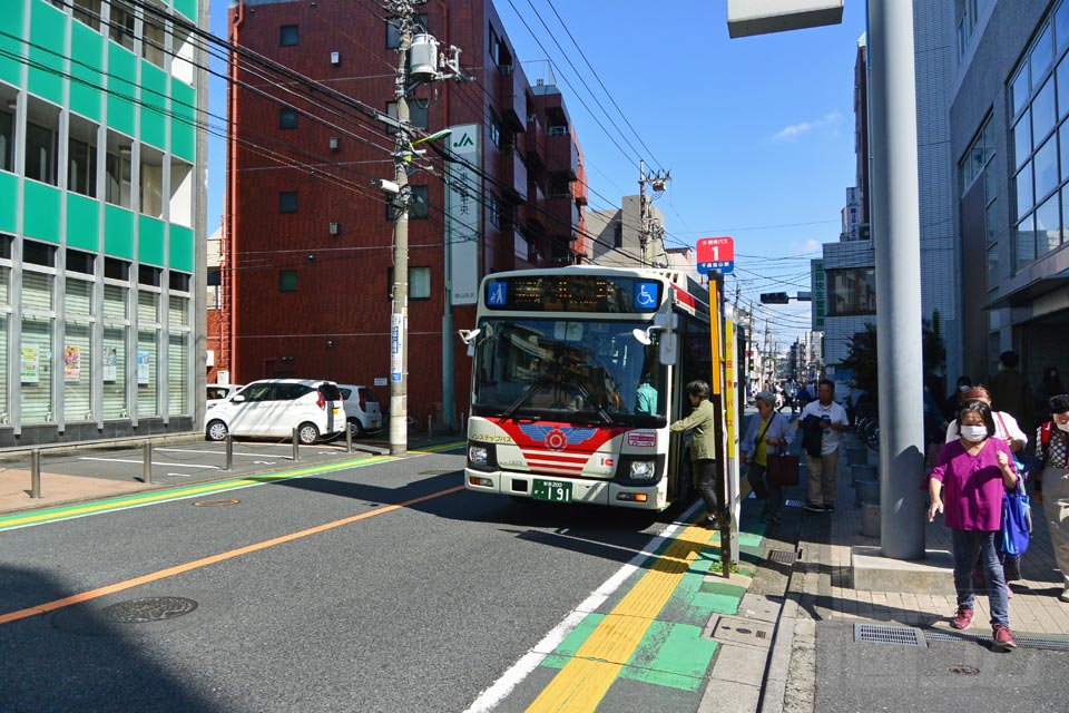 千歳烏山駅バス停
