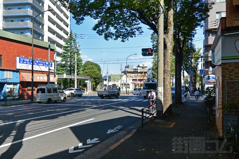烏山総合支所入口交差点