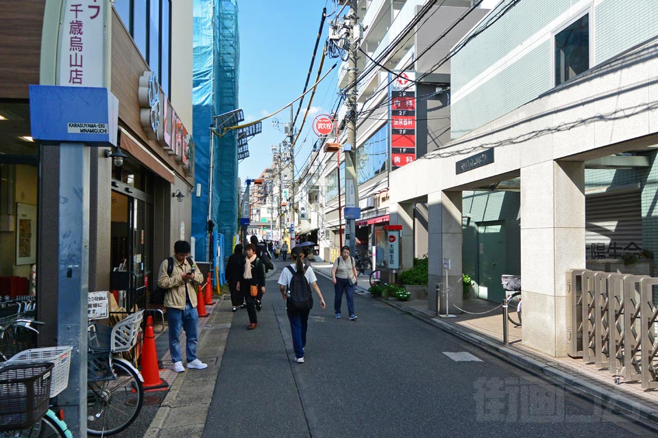 烏山駅南口商店街