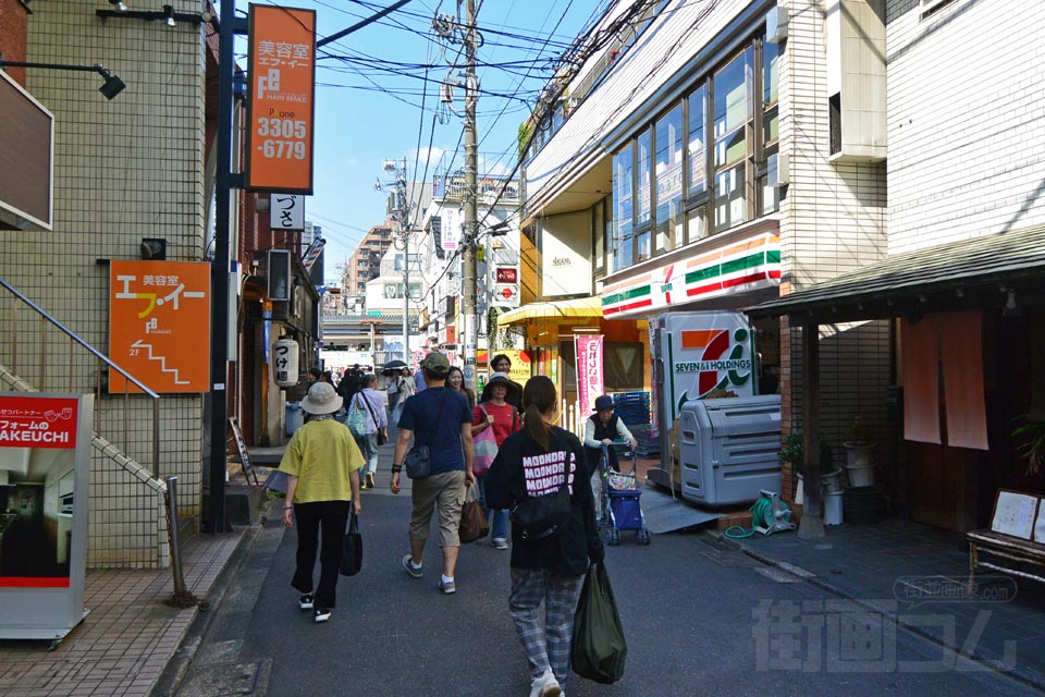 烏山駅南口商店街